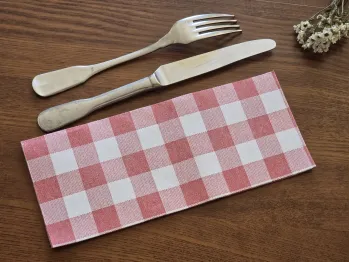 Serviette jetable Vichy Bordeaux – Élégance et effet set de table