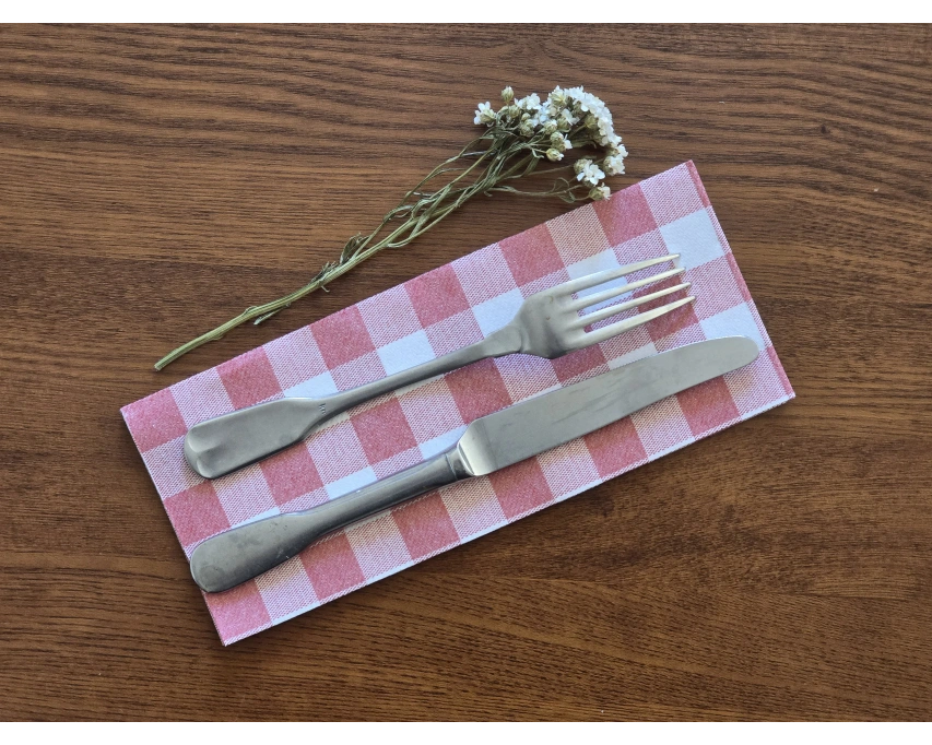Serviette jetable Vichy Bordeaux – Élégance et effet set de table